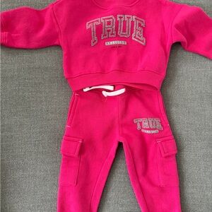True Religion Fuchsia Sweatshirt and Joggers Set